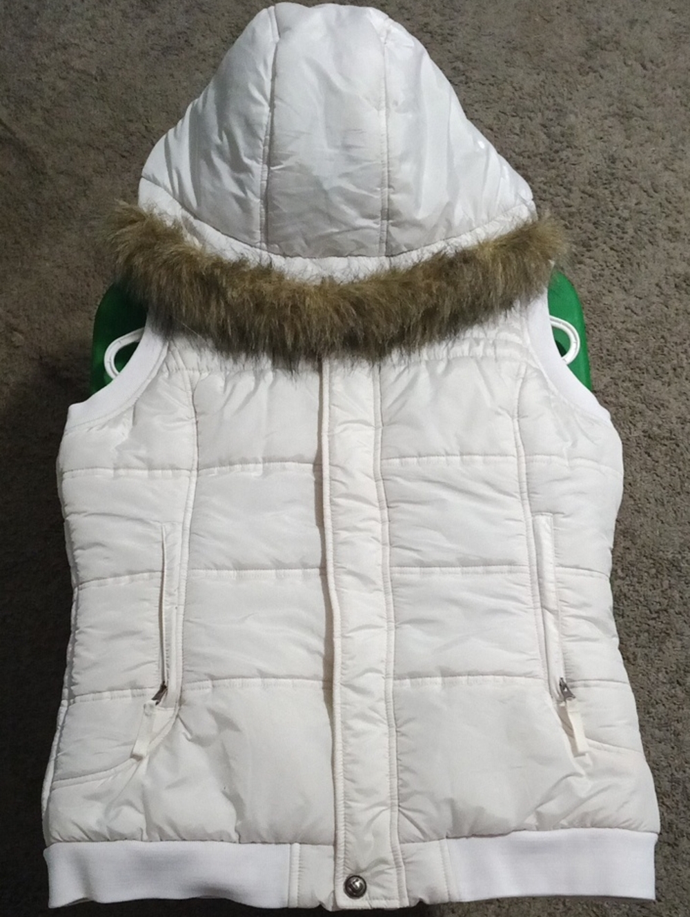 Burton Women's Dryride Sly Puffer Vest in bright white